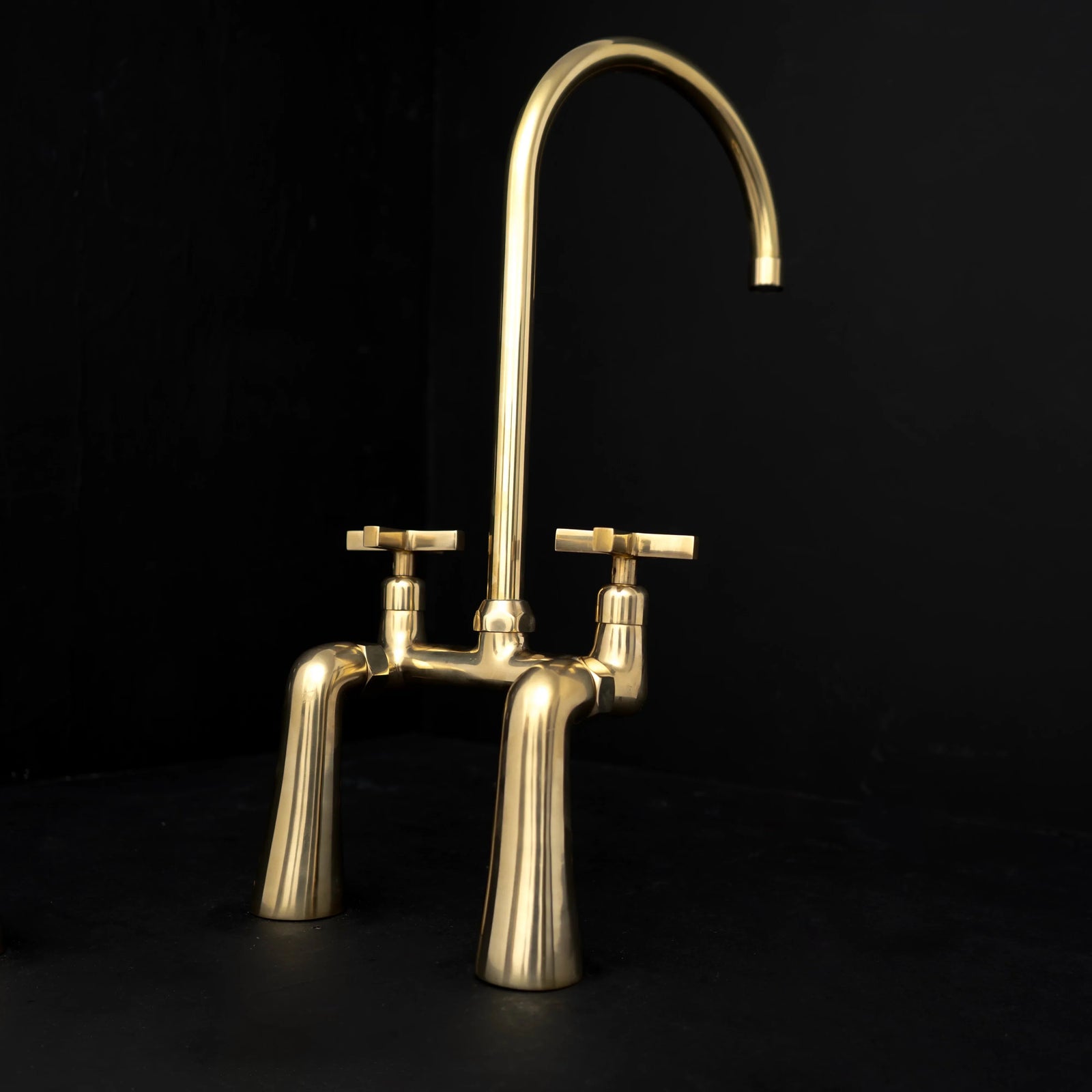 Best Bridge Kitchen Faucets 2025: Complete Expert Ranking featuring Unlacquered Brass Verve Bridge Kitchen Faucet – Modern Lines